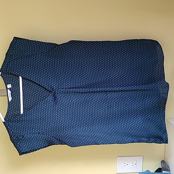 Pretty green silk feel top. X-small new condition - Picture 1 of 13